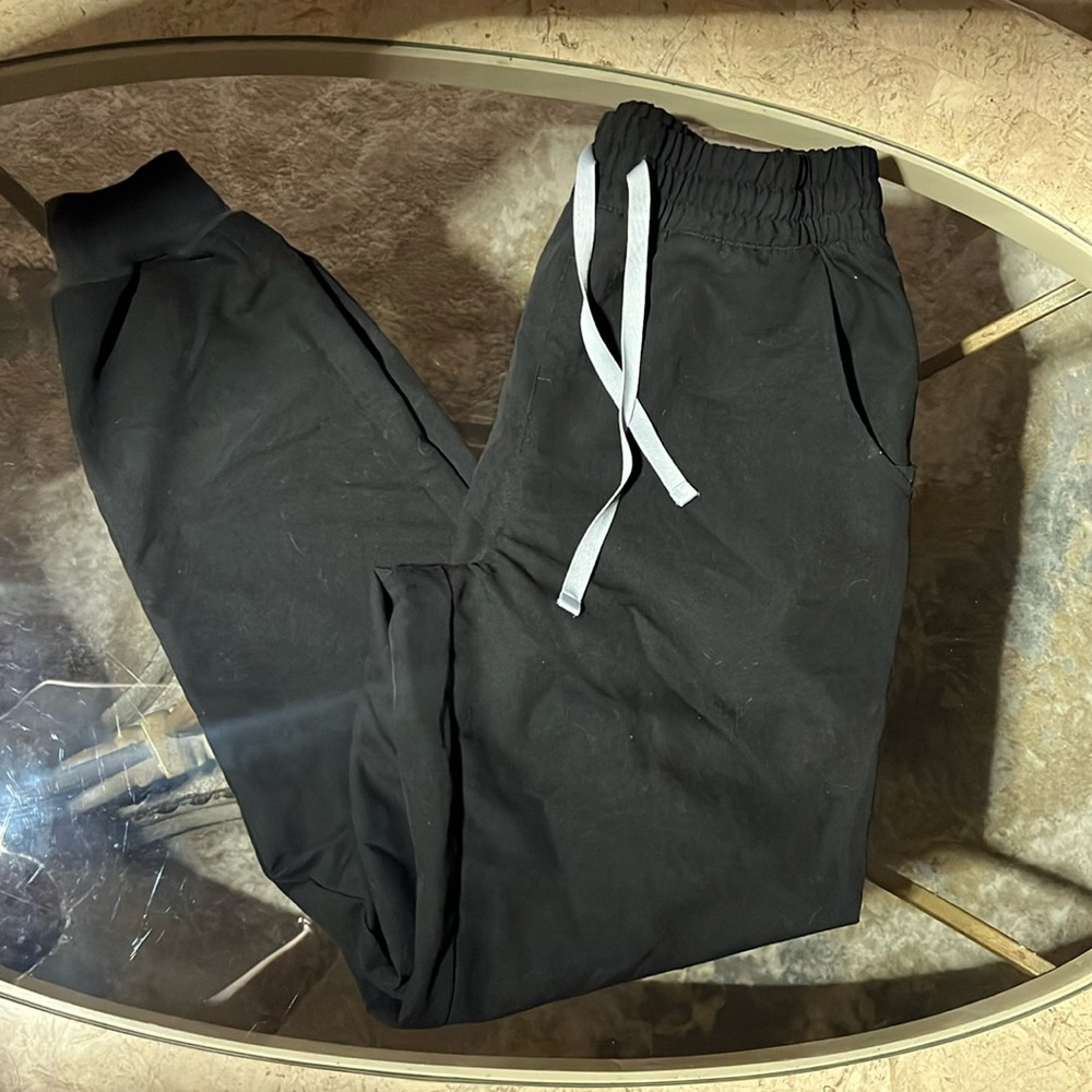 Figs high waisted scrub pant